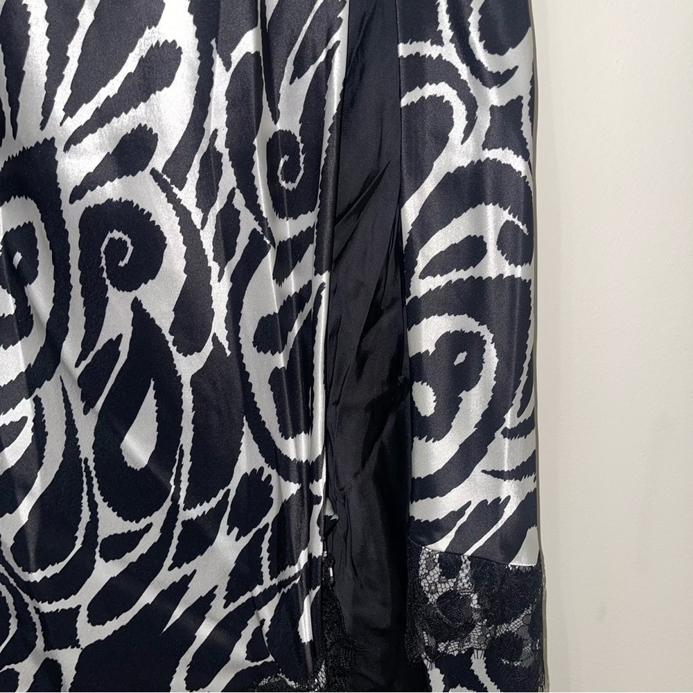 NICHOLAS Sage lace-trimmed printed satin maxi dress - Picture 7 of 11